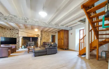 Location Maison à Rougnac 8 personnes