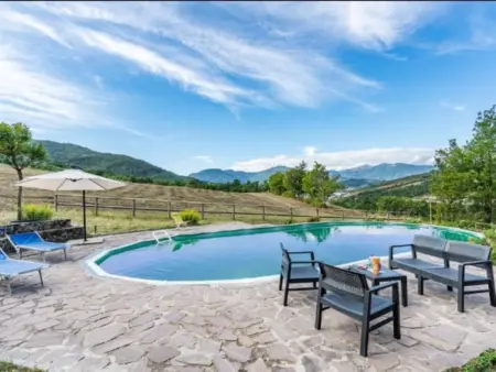 Location Maison à Castel di Casio 12 personnes