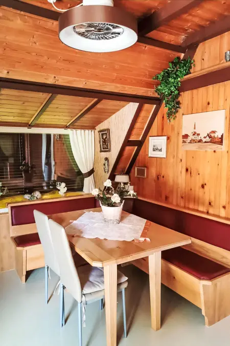 Location Maison à Brezzo di Bedero 4 personnes