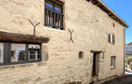 Location Maison à Nanteuil en Vallée 4 personnes