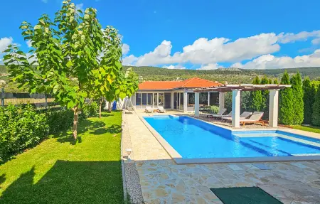 Location Maison à Donji Prolozac 8 personnes