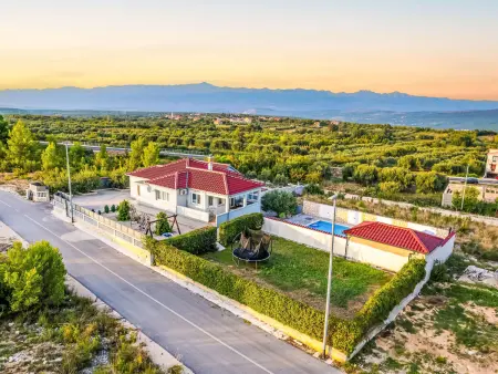 Location Maison à Pridraga 8 personnes