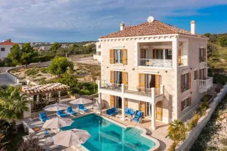 Location Villa à Rogoznica 10 personnes