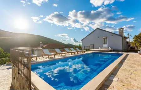 Location Maison à Trilj 13 personnes