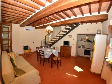 Location Maison à Buti 4 personnes