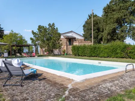 Location Maison à San Venanzo 20 personnes