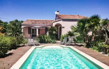 Location Maison à Saint Laurent d'Aigouz 8 personnes