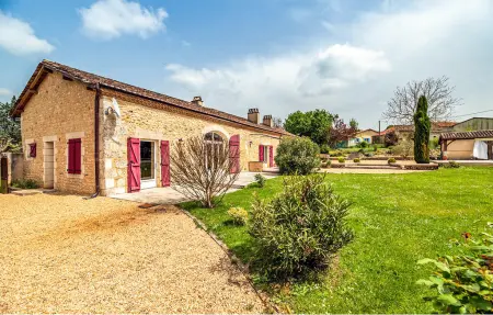 Location Maison à Villamblard 14 personnes