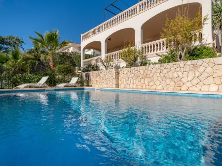 Location Maison à Bendinant 8 personnes