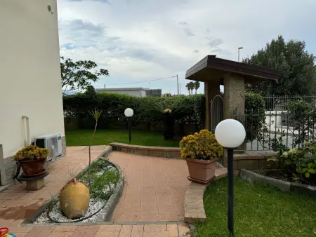 Location Maison à Soverato 8 personnes