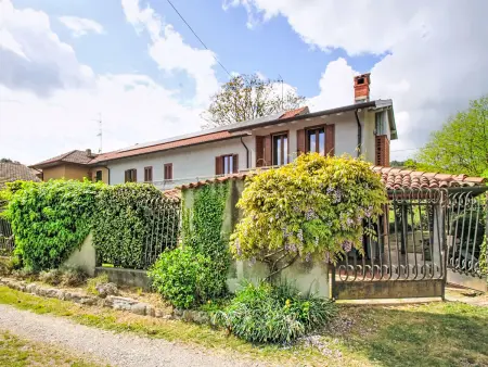 Location Maison à Vergiate 4 personnes