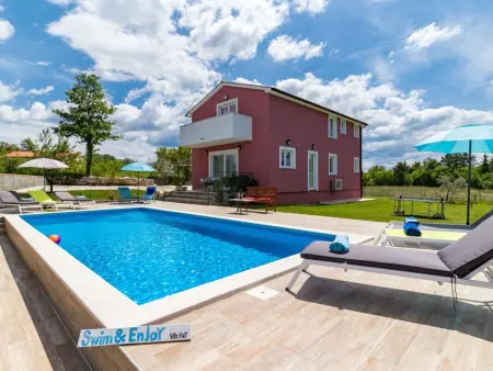 Location Maison à Jakovici 9 personnes