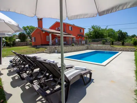 Location Maison à Bokordici 8 personnes