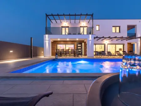 Location Maison à Pula Banjole 14 personnes