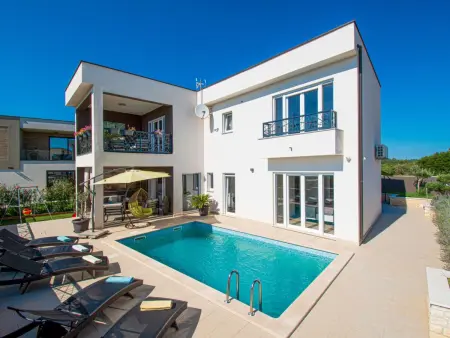 Location Maison à Medulin 8 personnes