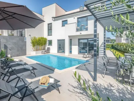 Location Maison à Medulin 8 personnes