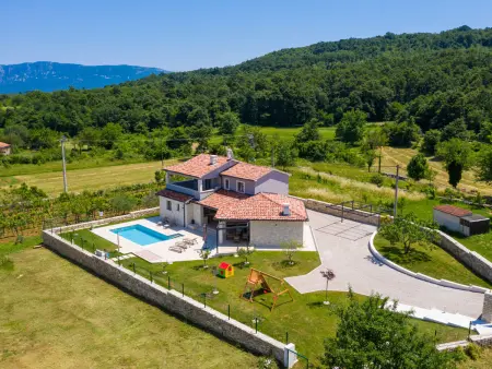 Location Maison à Labin 8 personnes