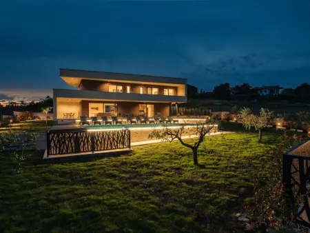 Location Maison à Drenje 10 personnes