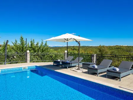 Location Maison à Drenje 6 personnes