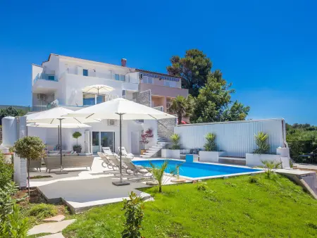 Location Maison à Krk Punat 12 personnes