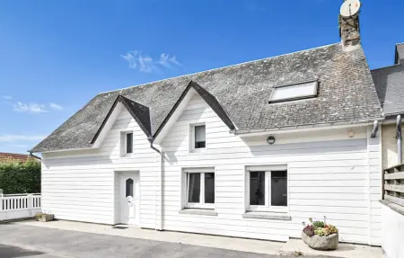 Location Maison à Bricqueville sur mer 9 personnes