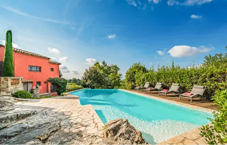 Location Maison à Châteauneuf Grasse 7 personnes
