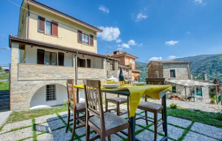 Location Maison à San Colombano Certenol 4 personnes