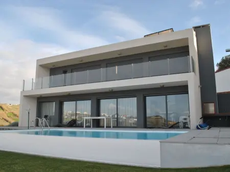 Location Maison à Atalaia 8 personnes