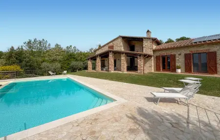 Location Maison à San Venanzo 10 personnes