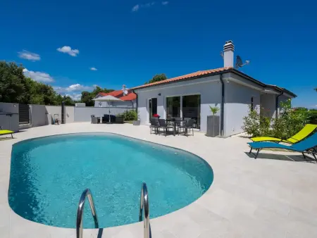 Location Maison à Bokordici 6 personnes