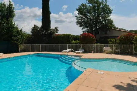 Location Maison à TOURRETTES 8 personnes