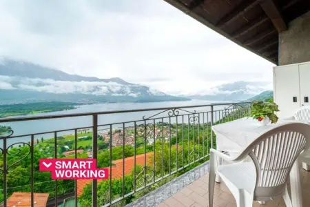 Location Maison à Montemezzo 4 personnes