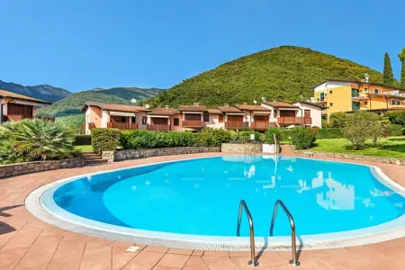 Location Maison à Gardone Riviera 4 personnes