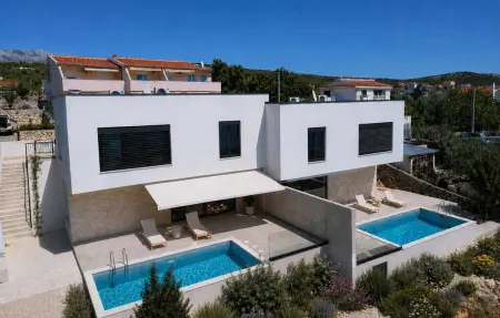 Location Maison à Maslenica 8 personnes