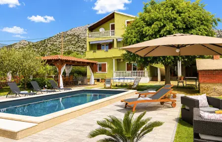 Location Maison à Starigrad Paklenica 16 personnes