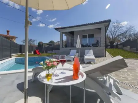 Location Maison à Labin 4 personnes