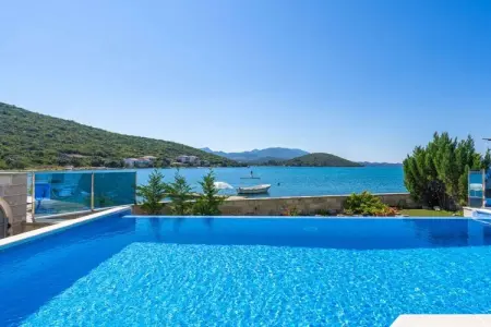 Location Maison à Dubrava 8 personnes