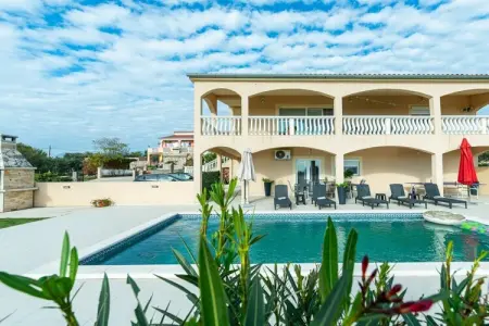 Location Maison à Posedarje 8 personnes