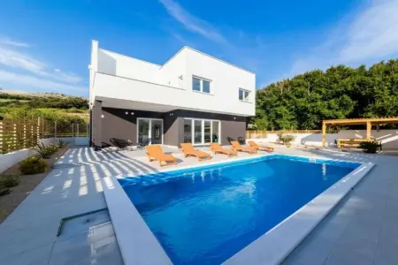 Location Villa à Pag 10 personnes