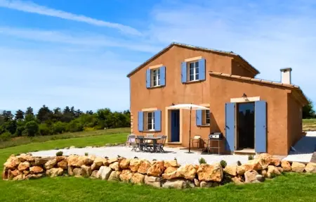 Location Maison à Saint Trinit 5 personnes