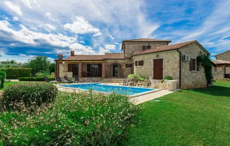 Location Maison à Visnjan 8 personnes