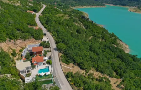 Location Maison à Ricice 10 personnes