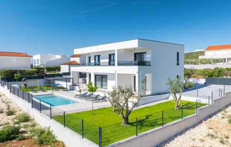 Location Maison à Debeljak 8 personnes