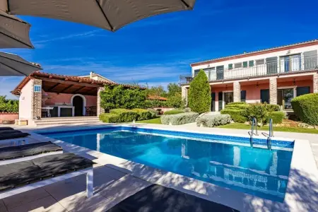 Location Villa à Pinezici 8 personnes