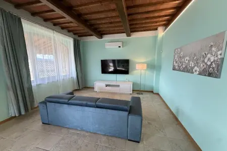 Location Maison à Poppi 18 personnes