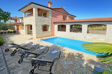 Location Villa à Tar 8 personnes