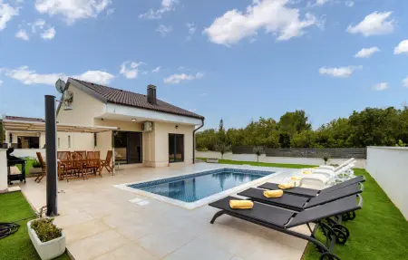 Location Maison à Bilice 6 personnes