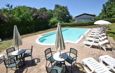 Location Maison à Sellano 11 personnes