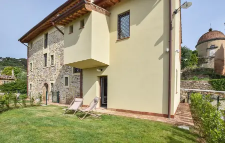 Location Maison à Buti 6 personnes