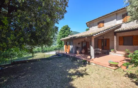 Location Maison à Configni 11 personnes